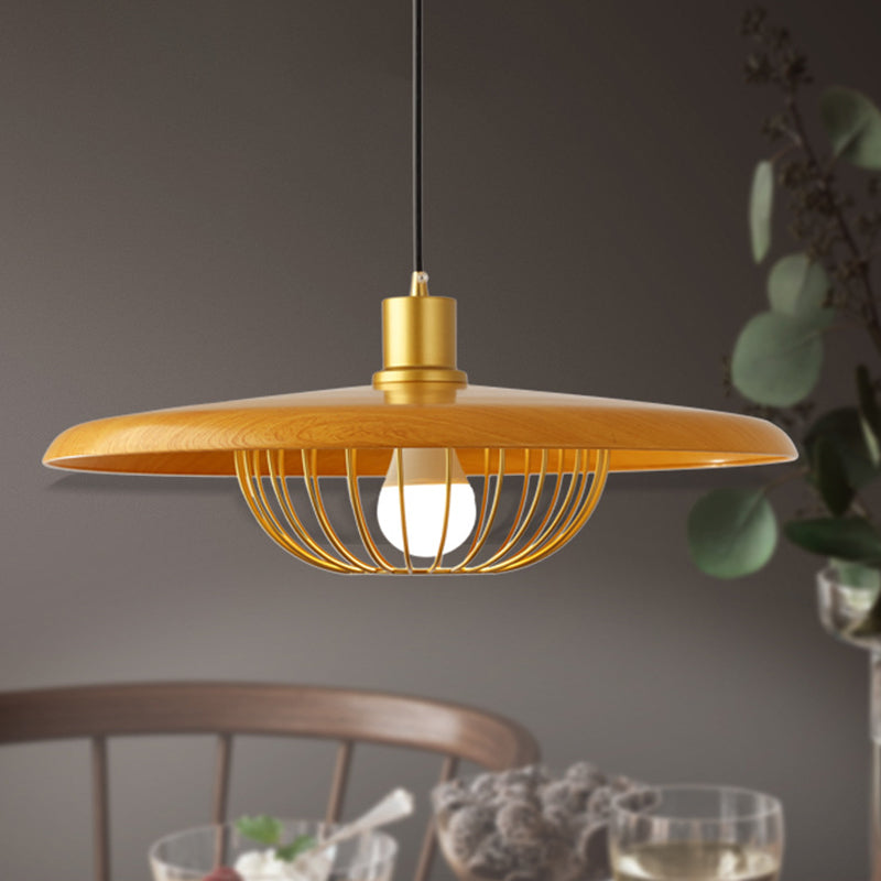 Pendre en bois de style moderne avec une lampe de suspension de bulbe simple à cage en métal doré pour le café