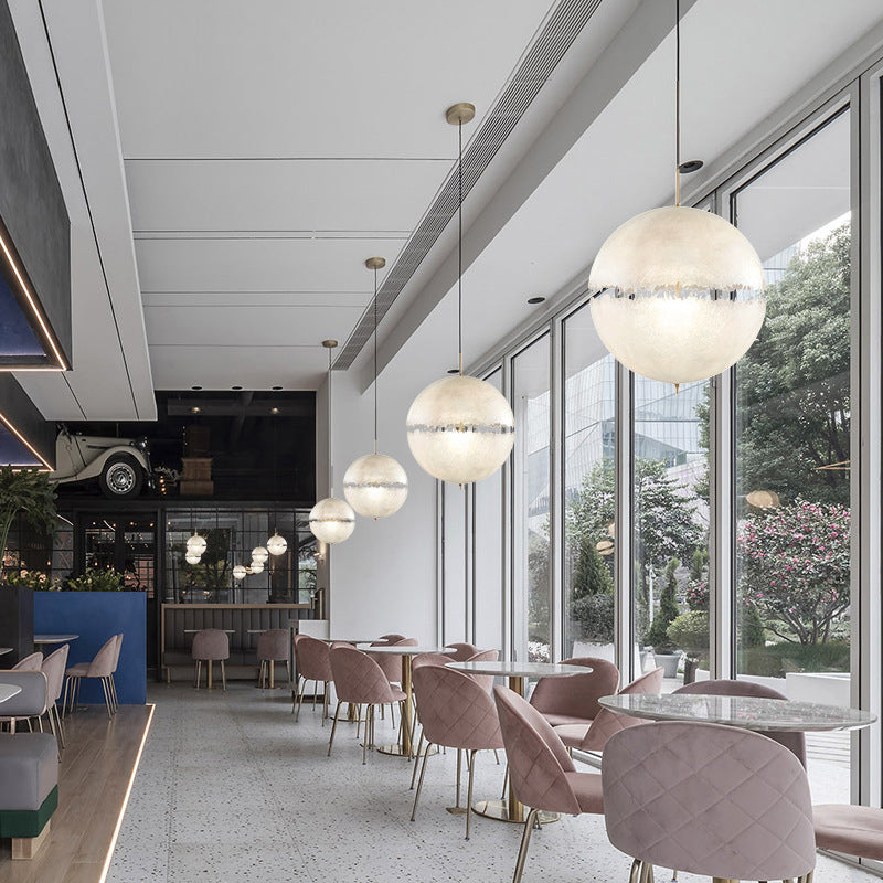 Luce di sospensione della sfera di luna bianca Light decorativo 1 lampadario in resina a testa per corridoio