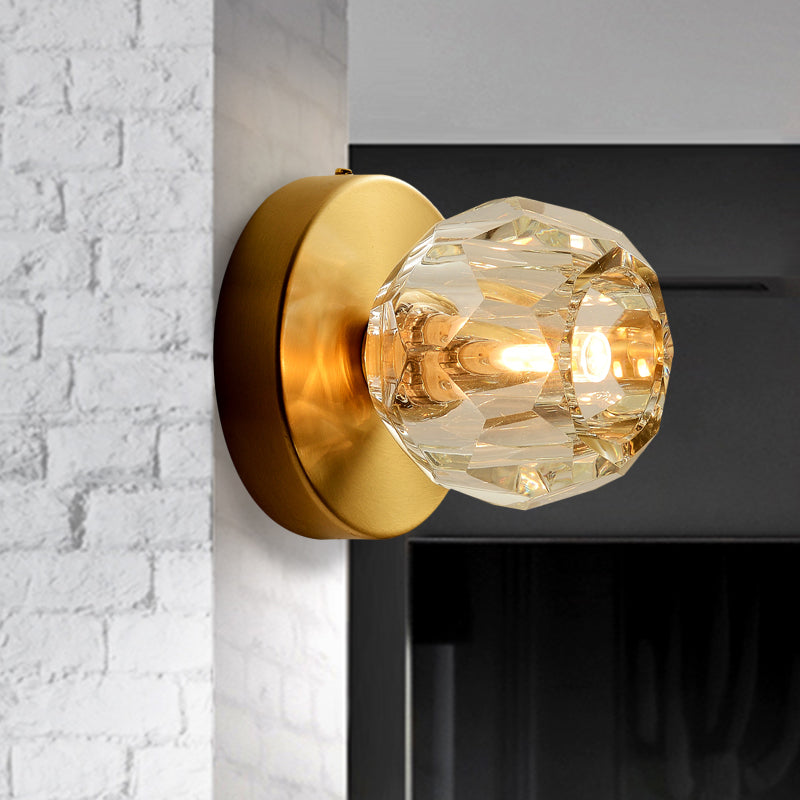 1 Head Living Room Wall Light Contemporary Style Golden Wall Mount Lamp with Faceted Global Clear Glass Shade