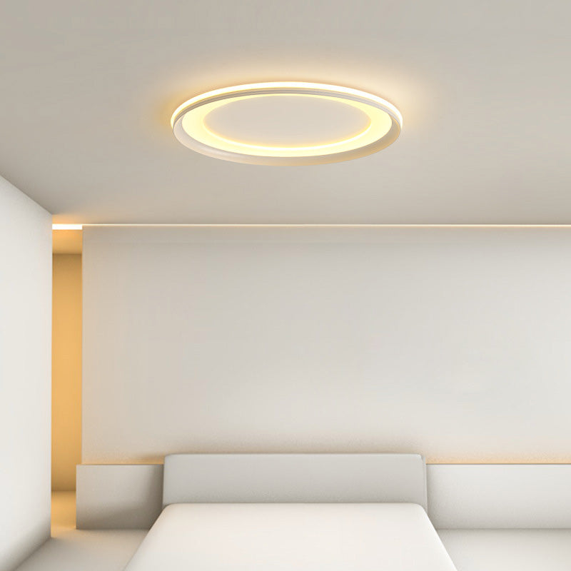 LED Bedroom Close to Ceiling Lighting Minimalist Style Flush Mount Lamp with Circle Metal Shade
