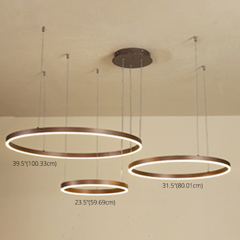 Lampadella a base di anello circolare a LED a più livelli Light con un ciondolo di illuminazione in alluminio spazzolato a tonalità acrilica nel caffè