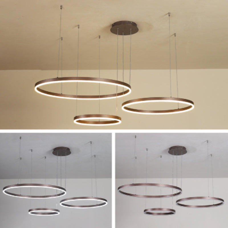 Lampadella a base di anello circolare a LED a più livelli Light con un ciondolo di illuminazione in alluminio spazzolato a tonalità acrilica nel caffè