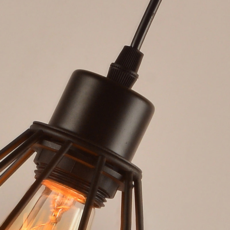 Luce a soffitto a sospensione della gabbia nera Restauga in metallo in metallo