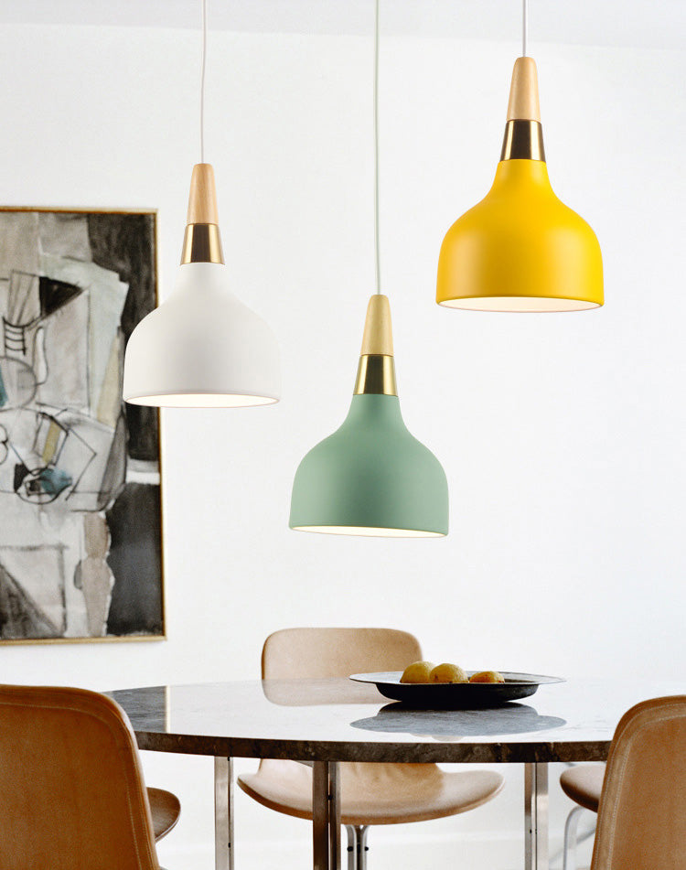 Wooden Top Down Lighting Pendant Nordic Style Metal Ceiling Pendant Lamp for Restaurant