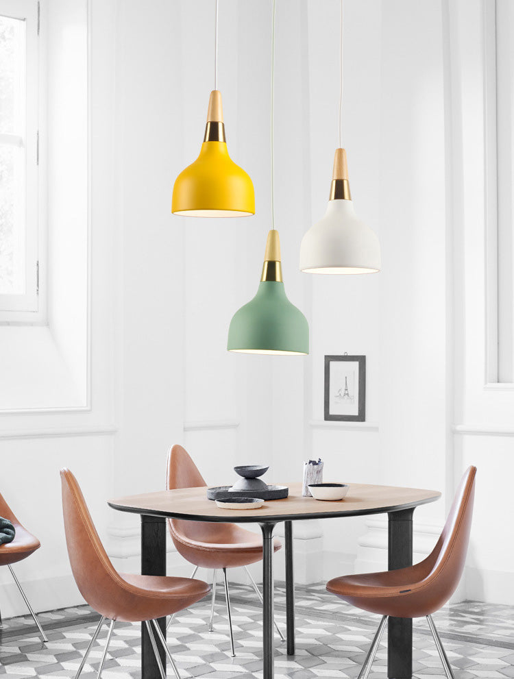 Wooden Top Down Lighting Pendant Nordic Style Metal Ceiling Pendant Lamp for Restaurant