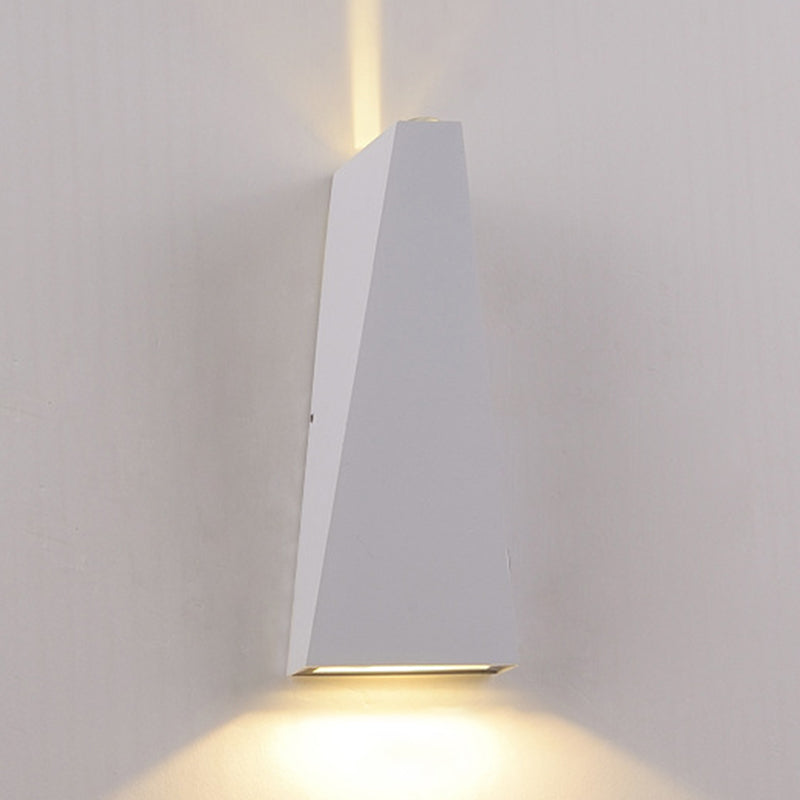 Luz de pared LED de forma irregular Alejría hacia arriba y hacia abajo Luz Diconce para el corredor