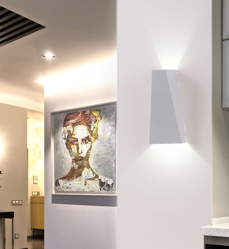 Luz de pared LED de forma irregular Alejría hacia arriba y hacia abajo Luz Diconce para el corredor