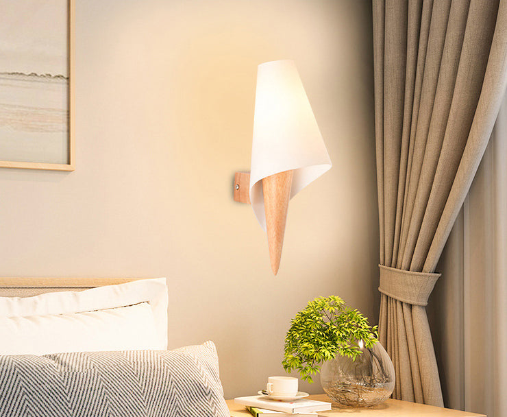 Creative Wooden Wall Lamp 1 Head Glass Shade Wall Sconce for Corridor Bedroom