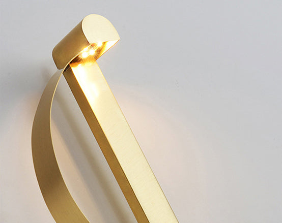 Simple Atmosphere Style Wall Lamp S Shape Brass Wall Mount Light for Living Room