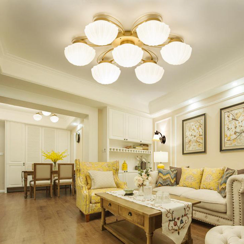 American Traditional Style Plafond Light Mount-Mount avec des coquillages en verre givré blanc Shade en or