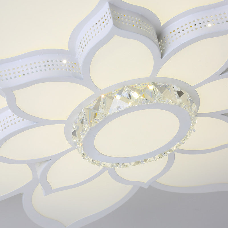Lotus Faceted Crystal Flush Mount Light Fixture Simple White 23.5"/29.5"/35.5" W LED Ceiling Light in Warm/White Light