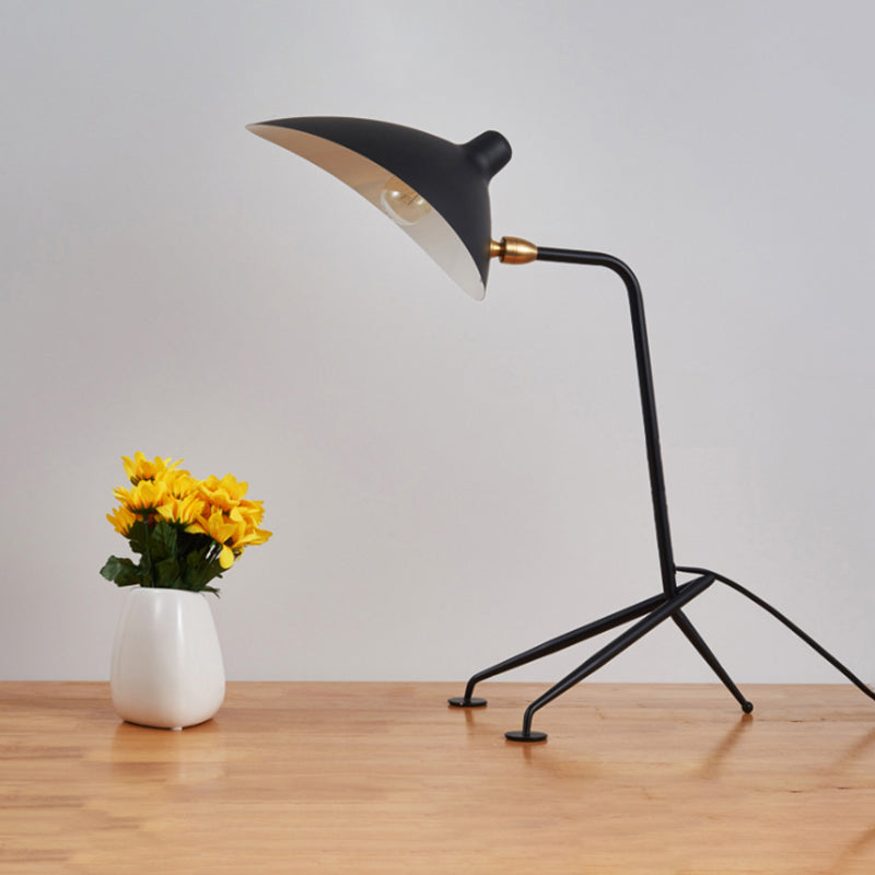 Lampada da terra con paralume a becco d'anatra Lampada da tavolo girevole in metallo stile nordico con 1 testa per sala studio in bianco/nero