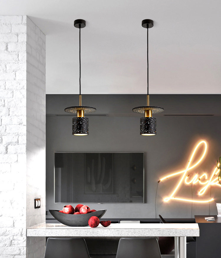 Luce a sospensione a forma di cappello da terrazzo Luce a soffitto a bulba singola per barre da cucina