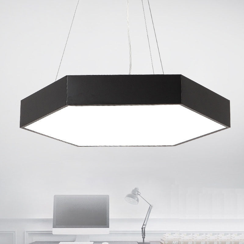 Metall sechseckiger Anhänger Deckenleuchte Einfachheit Schwarzes LED Hanges Licht mit Acryldiffusor