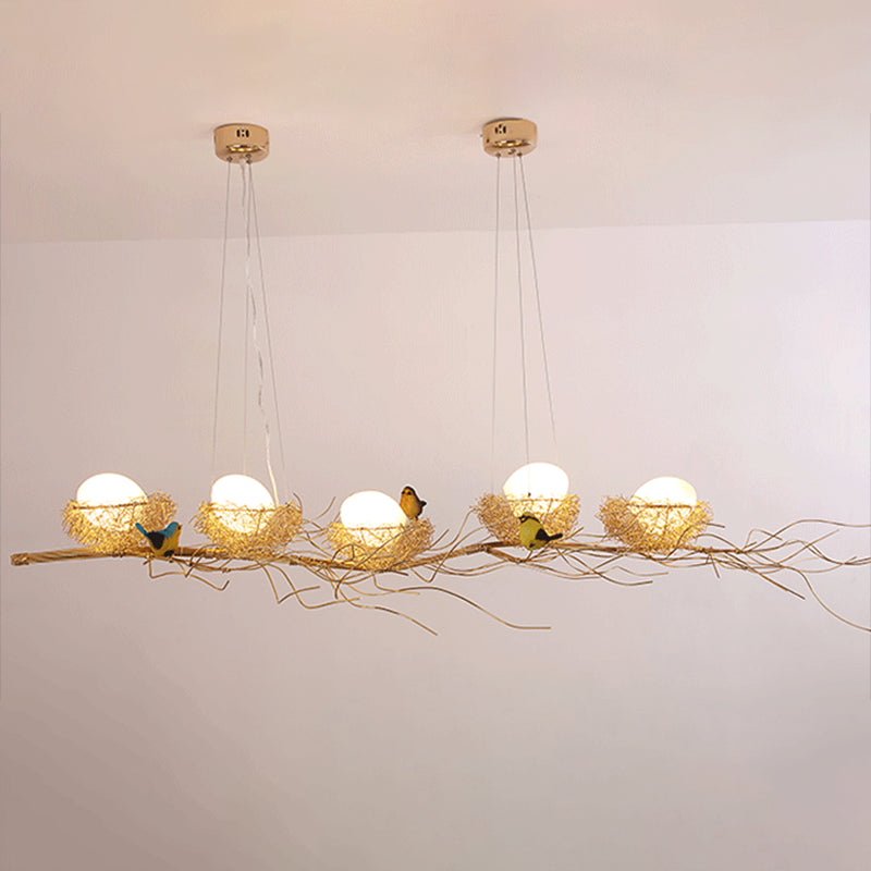Bird and Nest Island Lampada decorativa in metallo in metallo appeso con tonalità in vetro di uova