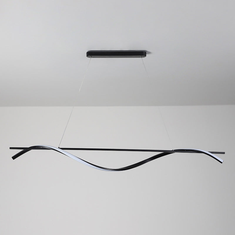 Minimalisme moderne Black Linear Island Pending Lighting LED Metal Island Island Light pour table à manger