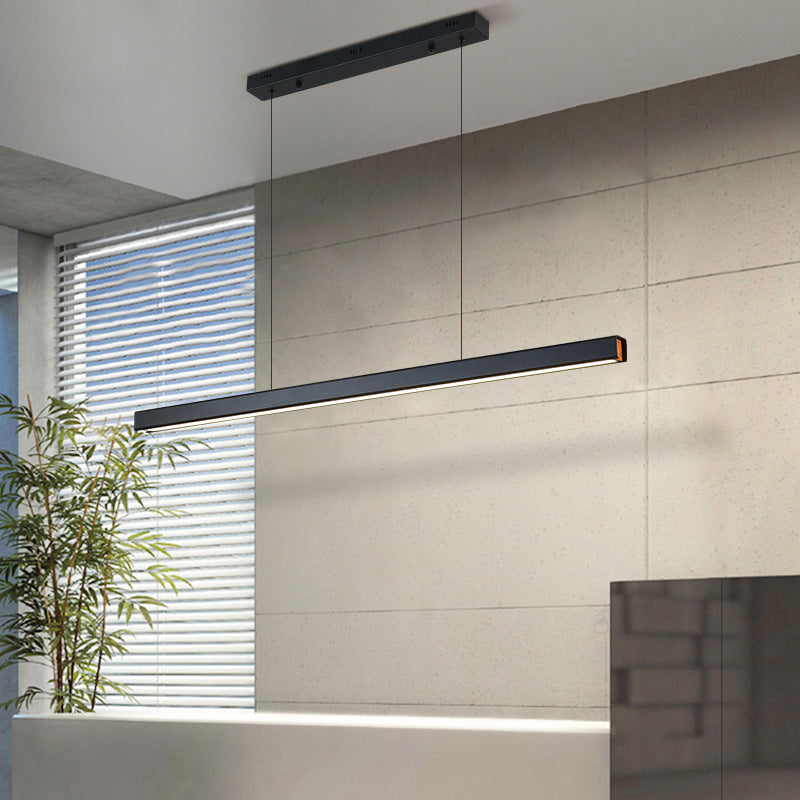 Minimalisme moderne Black Linear Island Pending Lighting LED Metal Island Island Light pour table à manger