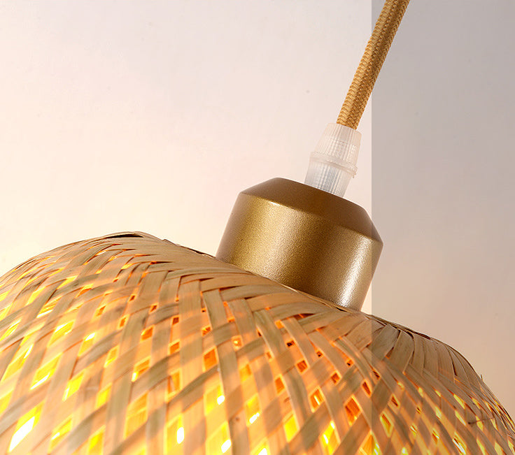 Beige handgearbeitet