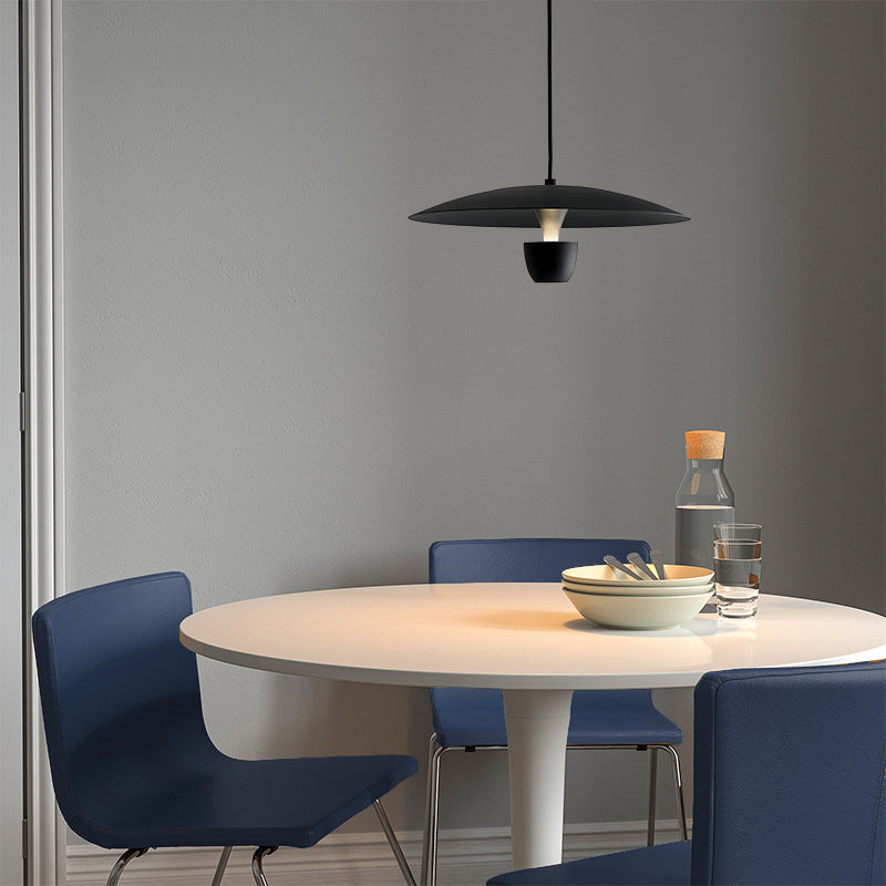 Noordse moderne creatieve metalen hanglampje Zwart vliegende schotel LED -ophanging Licht voor slaapkamer