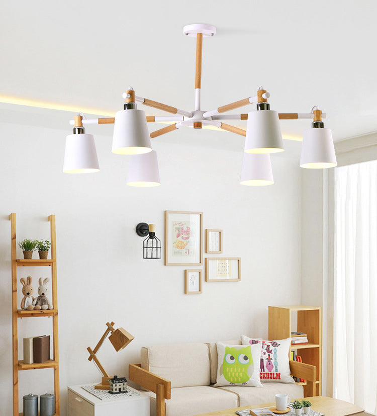 Radialer hölzerner Kronleuchter nordischer Pendelleuchte mit sich verjüngter Metallschatten