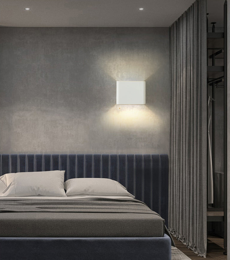 Ultra-modern Square Wall Sconce Lighting Aluminum Wall Mounted Light Fixture for Bedroom