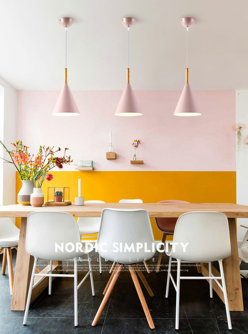 Metal Tapered Hanging Light Nordic Style 1 Light  Restaurant Ceiling Pendant Lamp  with Wooden Top