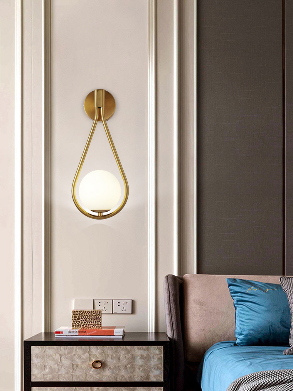 Lampe murale du globe moderne Verre blanche 1 lumière lumineuse légère pour la chambre corride