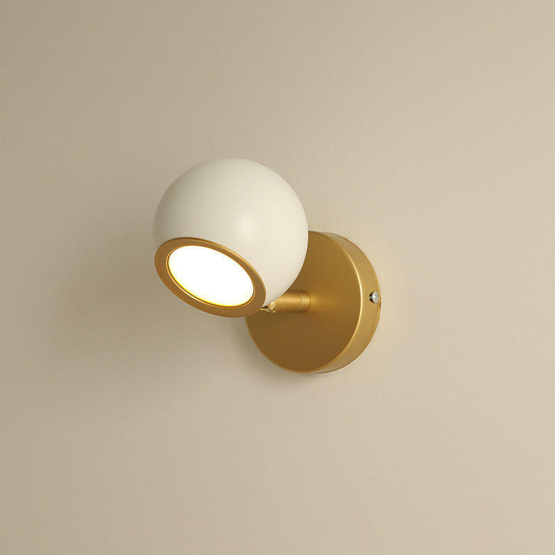Globe Vanity Wall Sconce Nordic Minimalist Style Metal Vanity Lampe