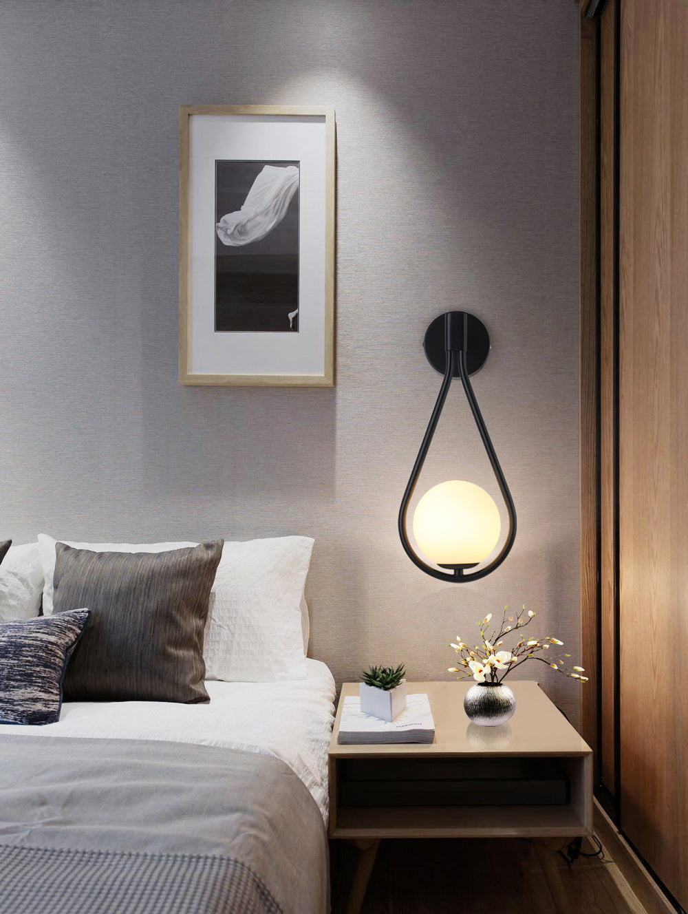 Lámpara de pared de lágrima de lámpara de pared de estilo simple moderno con sombra de vidrio de bola