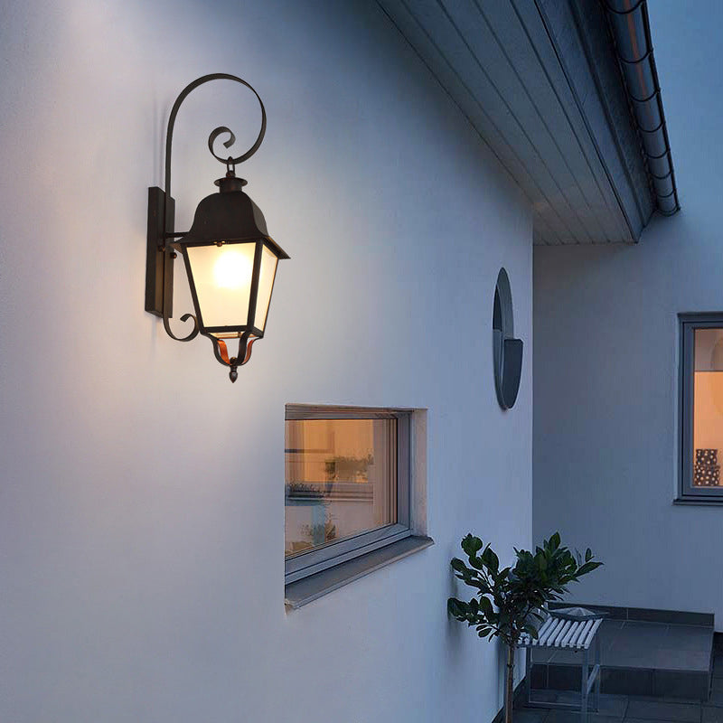 Lámpara de pared metálica de una sola luz vintage, aplique de pared impermeable para exteriores con brazo fijo para escaleras y pasillos