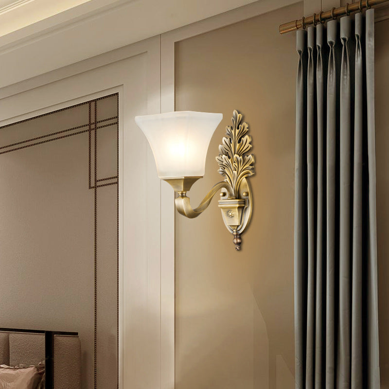 Luz dorada de 1/2 luces vintage elegante ópalo de ópalo de ópalo de montura de pared de la pared para sala de estar para sala de estar