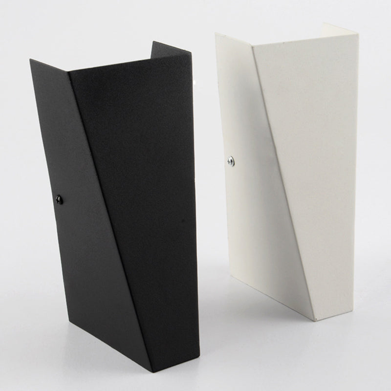 Geometric Wall Sconce Modern Minimalist Style Iron Sconce Wall Light for Living room