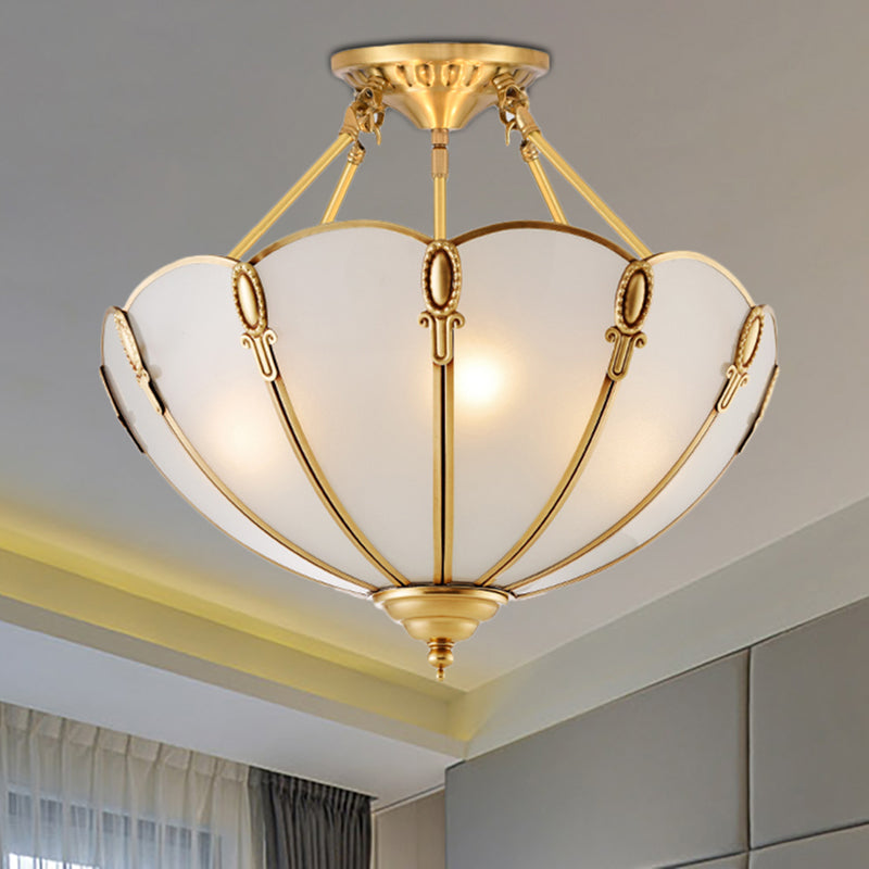 3/4 Lampen mit überbrochener Decke Flush Mount Colonial Messing Satin Opal Glass Halbmontage Beleuchtung für Wohnzimmer, 13 "/17" W.