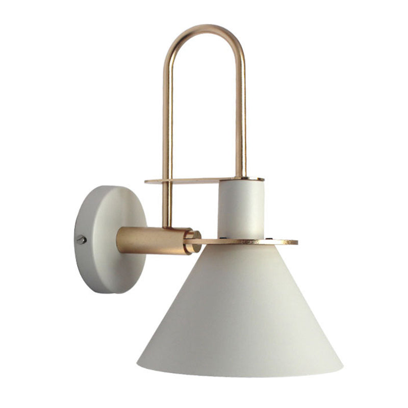 12 "H Nordic MacAroon in stile Metal Wall Sconce Single Bulb Cone Lampada da parete per camera da letto