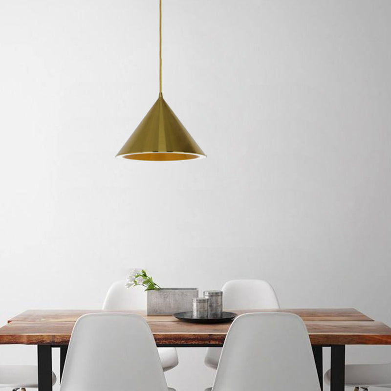 Postmoderne minimalisme taps toelopende hanglamp goud metaal metaal 1-licht hangerverlichting voor slaapkamer