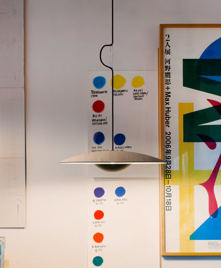 Schwarz UFO-Form Minimalismus-Stil LED Hängende hängende leichte postmoderne Metallbeleuchtung für Wohnzimmer