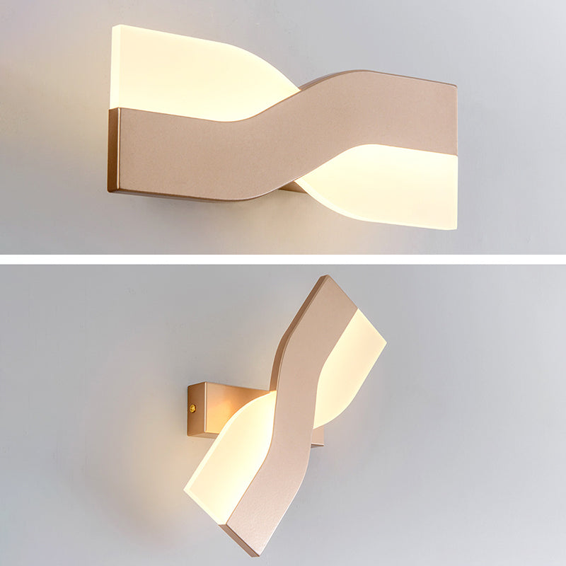 Contemporary Style Wall Light Rotatable LED Acrylic Sconce Light Fixture for Bedside