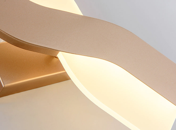 Contemporary Style Wall Light Rotatable LED Acrylic Sconce Light Fixture for Bedside