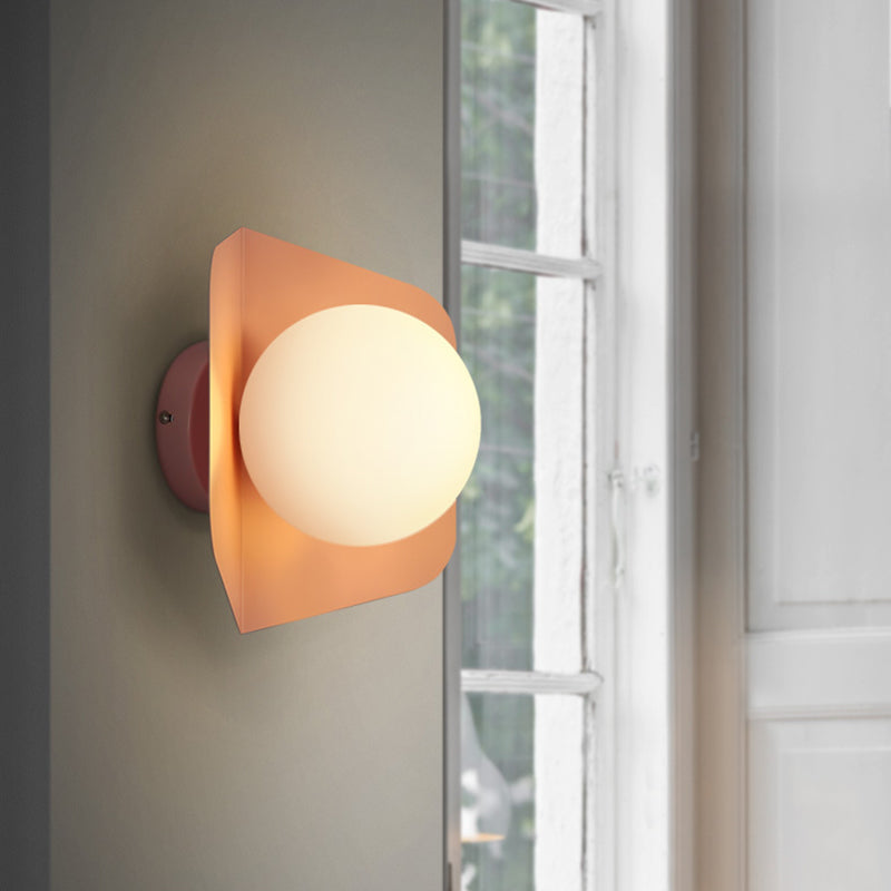 Éclairage mural en forme de boule nordique Éclairage mural en verre nordique pour chambre à coucher