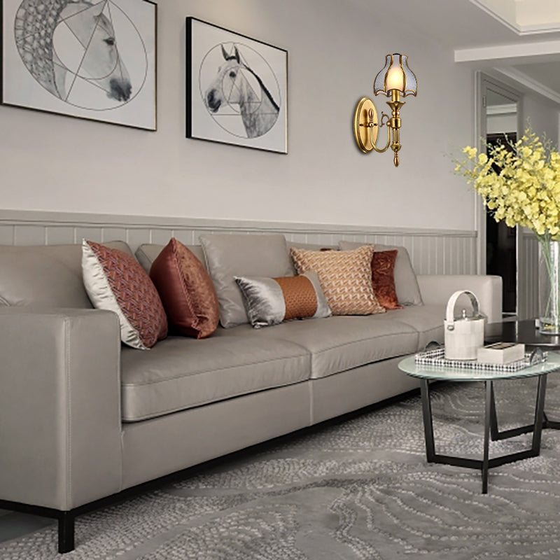 Curved Metal Sconce Light Traditionalism 1-Bulb Living Room Wall Light Fixture in Brass