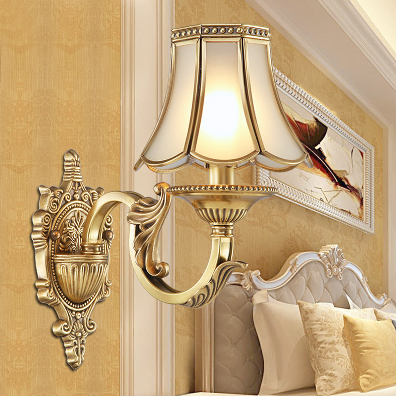 1/2-Head Bell Sconce Light Fixture Traditional Brass Metal Wall Light Sconce for Bedroom