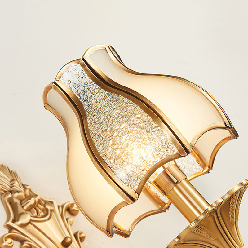 Lámpara de matrimonio de metal lámpara de luz curvilínea 1/2 cabezales lámpara de montaje de pared tradicional para sala de estar