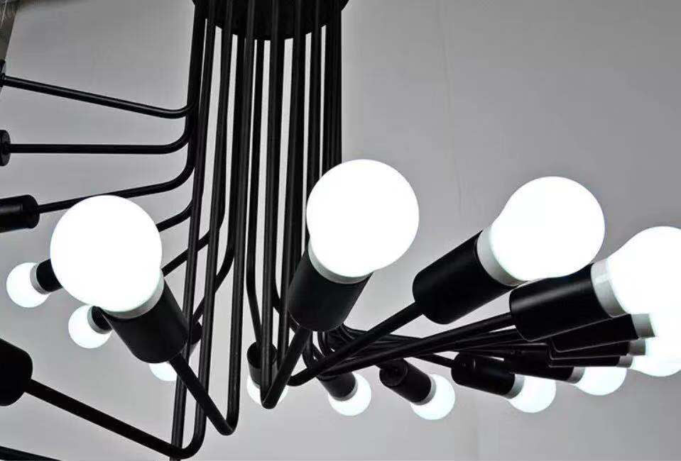 Spirale Stile industriale Lampadario in ferro battuto Light Design Bulb Open Design Retro Hanging in nero
