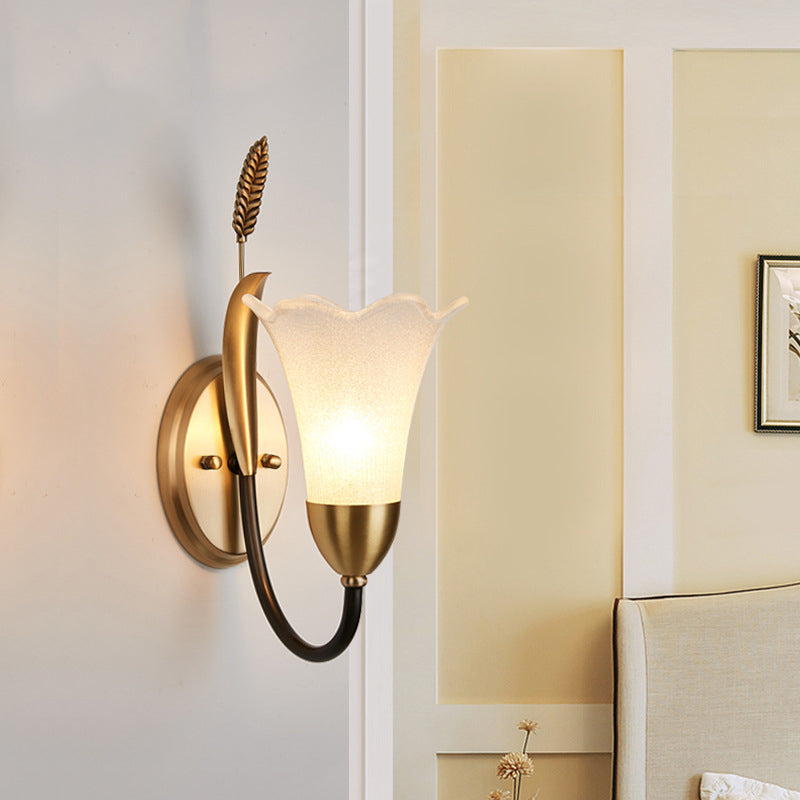 Opal Glass Petal Wall Sconce Fixture Lodge Stylish 1/2-Light Living Room Wall Lamp in Brass