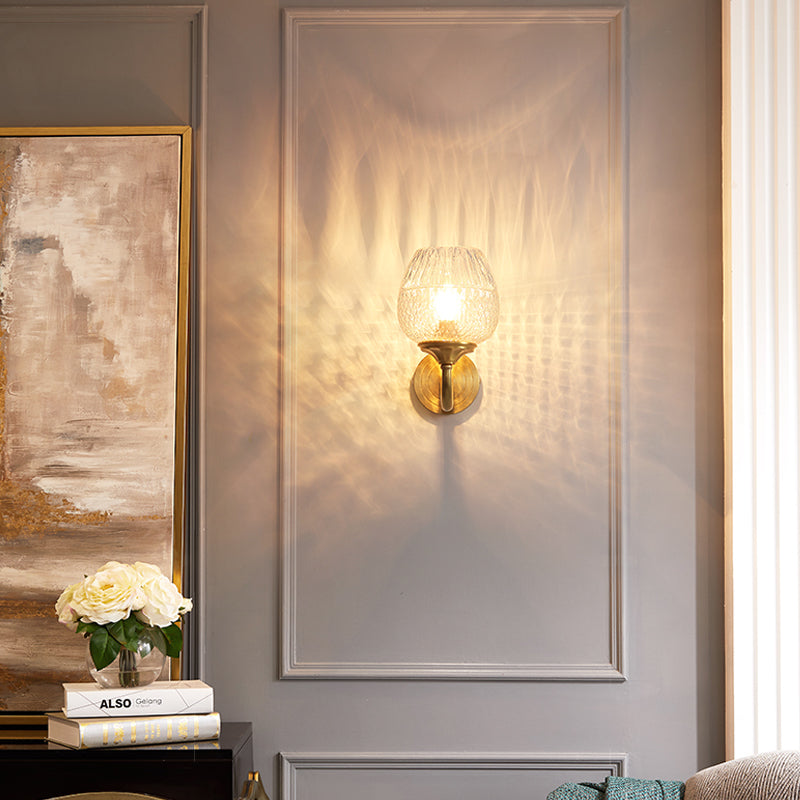 Latina de pared de pared de vidrio de brandy lámpara de pared de latón contemporánea con brazo curvo