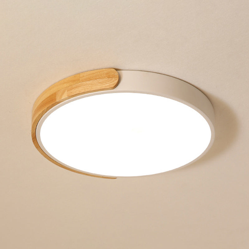 Circular Metal Flush Mount Light Fixture Nordic Style LED Flush Ceiling Light Fixture