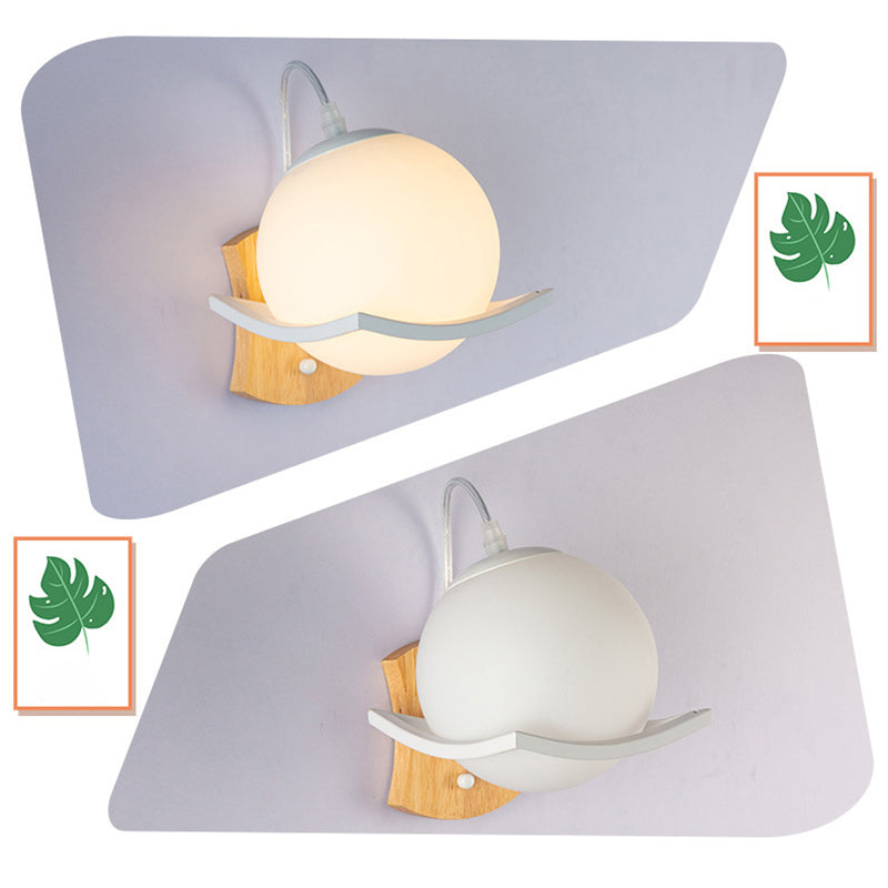 Nordic Postmodern Ball Single Head Glass Led White Wall Lamp