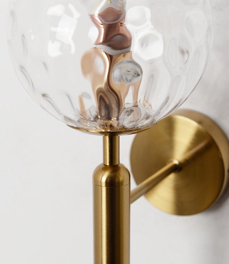 Melkachtige witte bal en waterpatroon bal eigentijds 1 hoofd wandmontage verlichting in messing