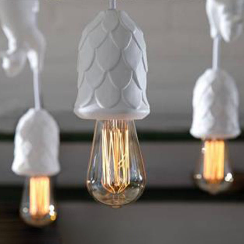 Resin Squirrel Modeling Single Bulb Hanging Light Modern Style Macaroon Pendant Lamp for Bedroom