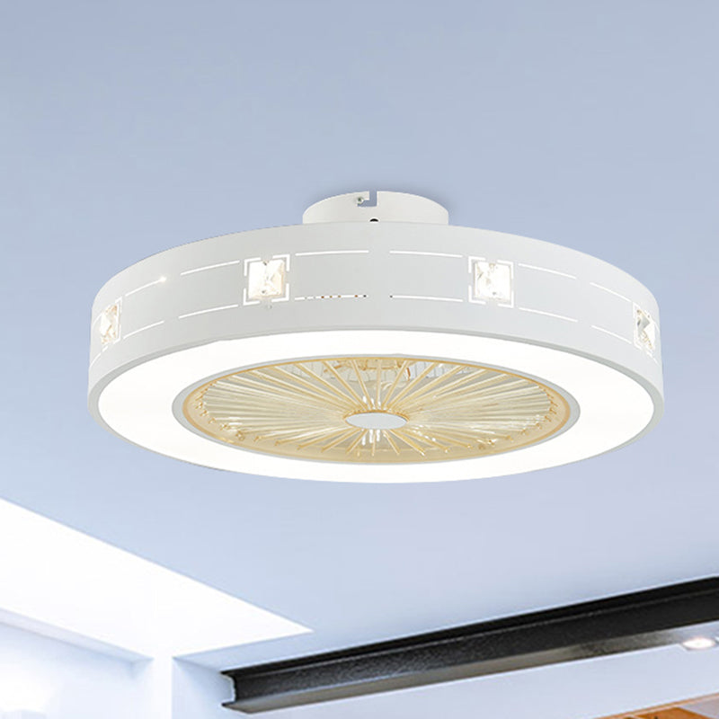 LED -Trommel/Box -Lüfter leichte minimalistische geschnitzte Kristall unsichtbare Klingen Deckenlampe in Weiß